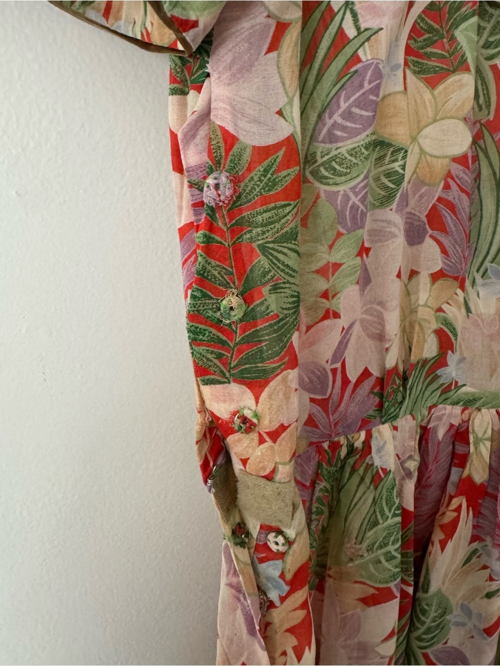 Vintage 1940s 50s Cotton Tropical Floral Keyhole Dress. - Picture 5 of 6